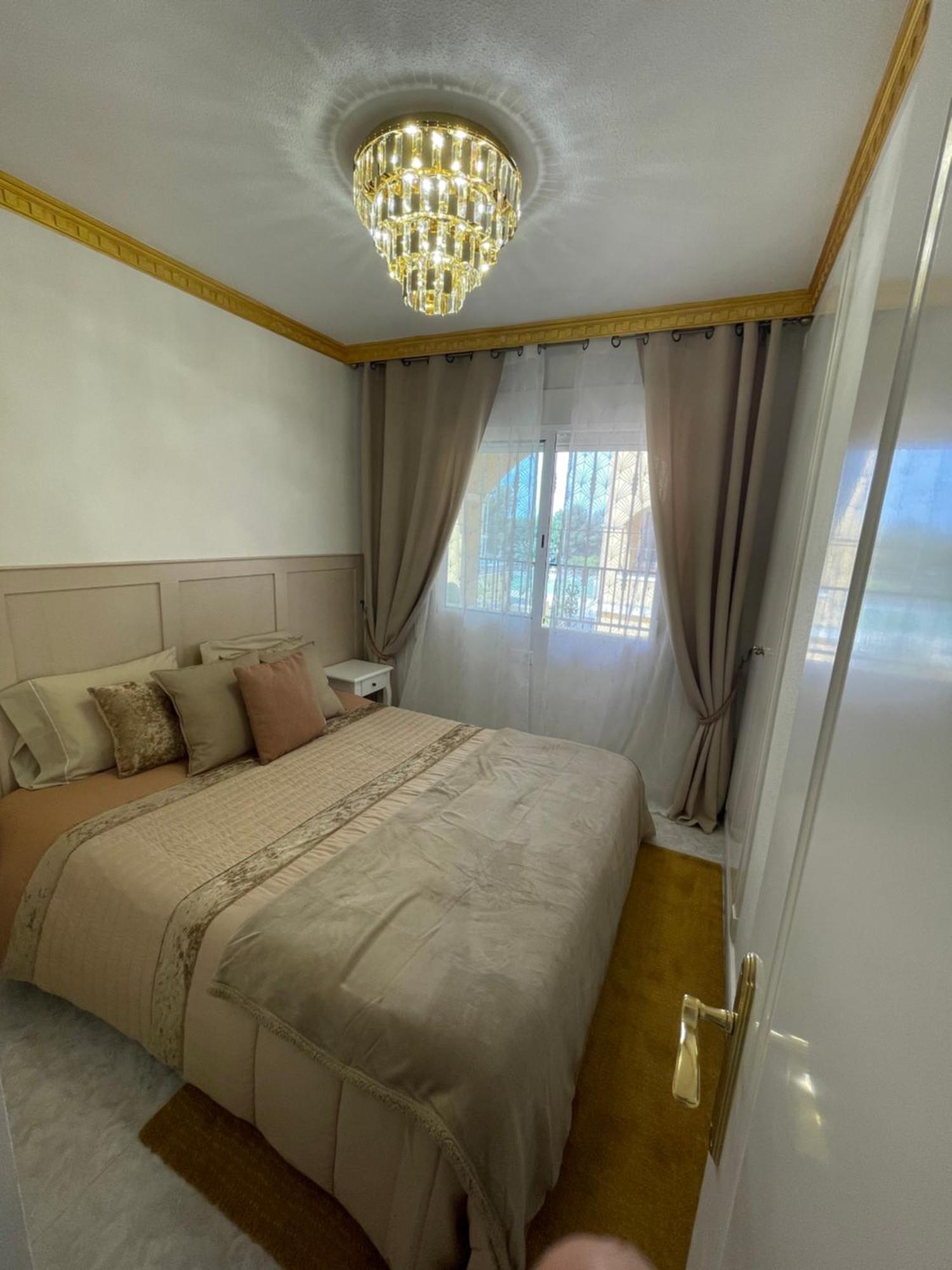 Casa Amarela Guesthouse, Algorfa